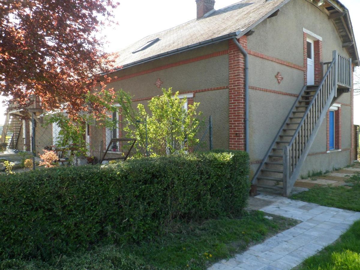 L'etape de St Hilaire La Gravelle Bed and Breakfast Saint-Hilaire-la-Gravelle Eksteriør billede